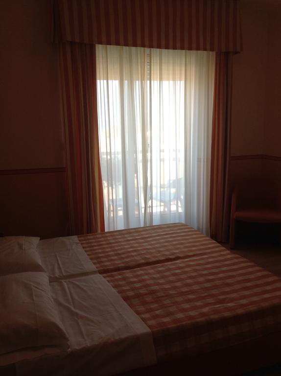 Hotel Romeo 토리델베나코 객실 사진